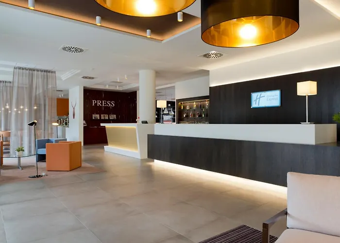 Holiday Inn Express Antwerpen City North By Ihg